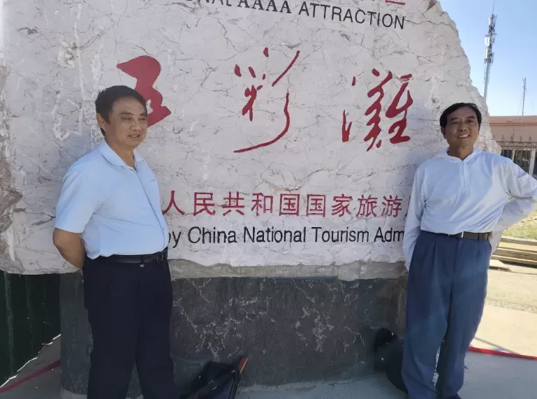 诗与远方——新疆布尔津县五彩滩行记