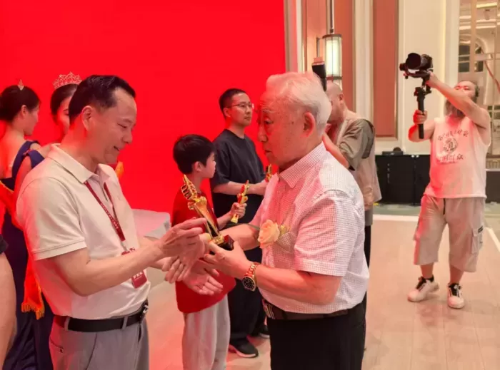 2025战友同乡汇年度盛会暨第十三届爱心公益活动圆满举行
